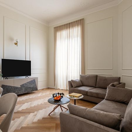 Sjr Luxury Apartment Trevi Fountain Рим Экстерьер фото