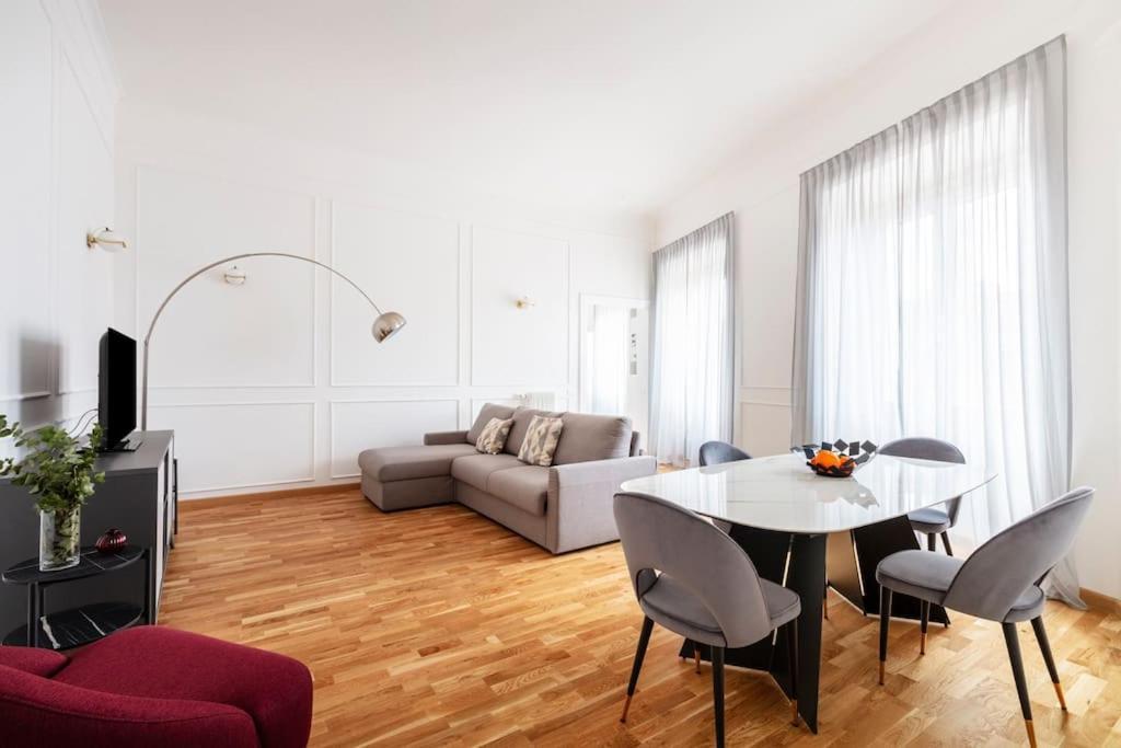 Sjr Luxury Apartment Trevi Fountain Рим Экстерьер фото