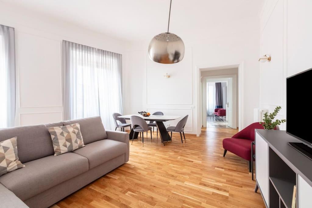 Sjr Luxury Apartment Trevi Fountain Рим Экстерьер фото